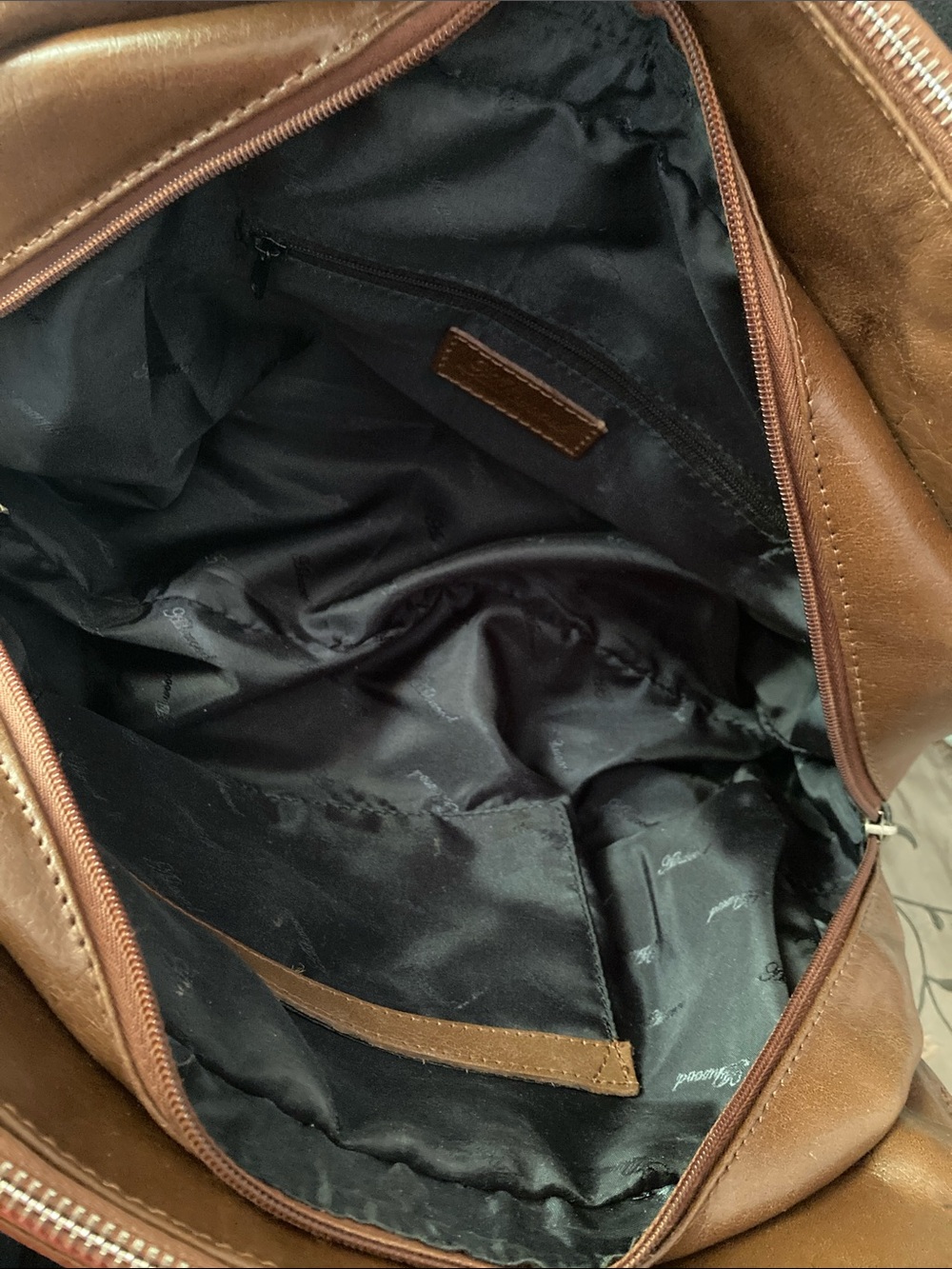 Brown Leather Satchel Handbag - Elegant Everyday Carry - Picture 4 of 15